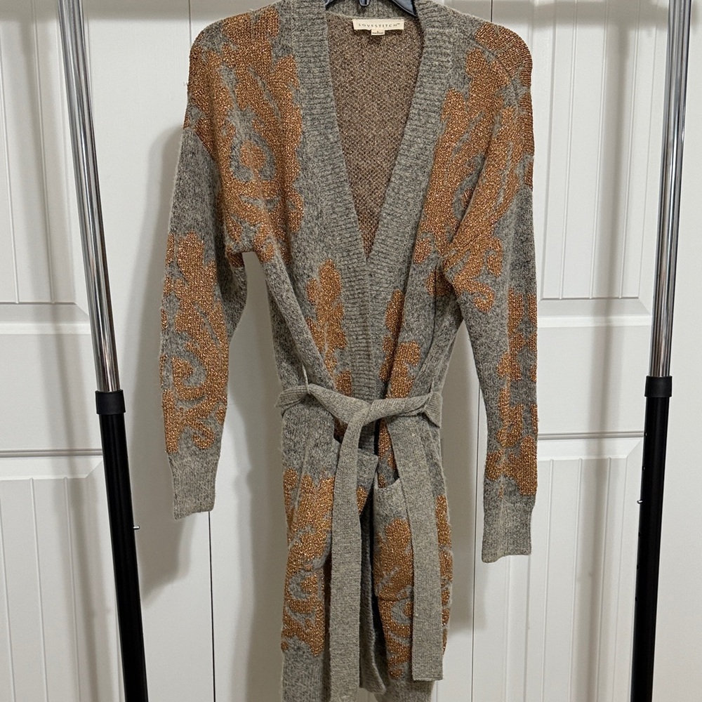 Lovestitch Gray and Orange Patterned Sweater